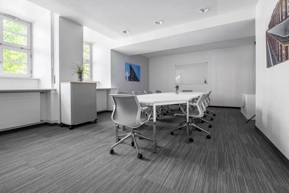 Regus HEATHROW, Bath Road, Meeting room Cheltenham, Hayes