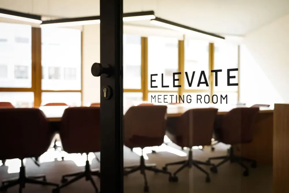 Vertical Coworking - Dom Henrique, Meeting Room Elevate, Porto