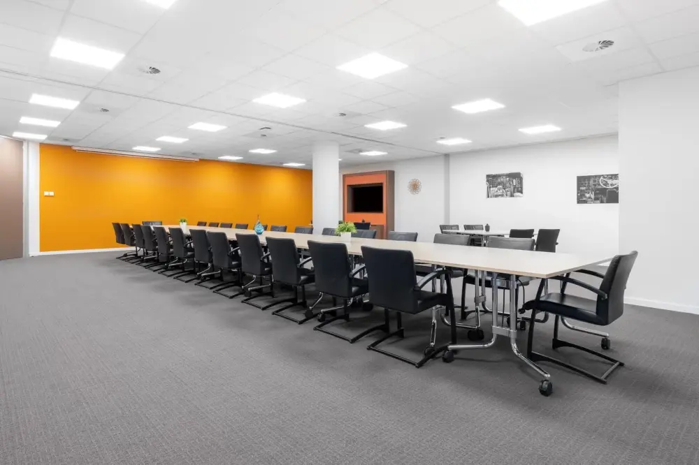 Regus OSAKA, Umeda Square, Meeting room Event - Business Lounge, Osaka