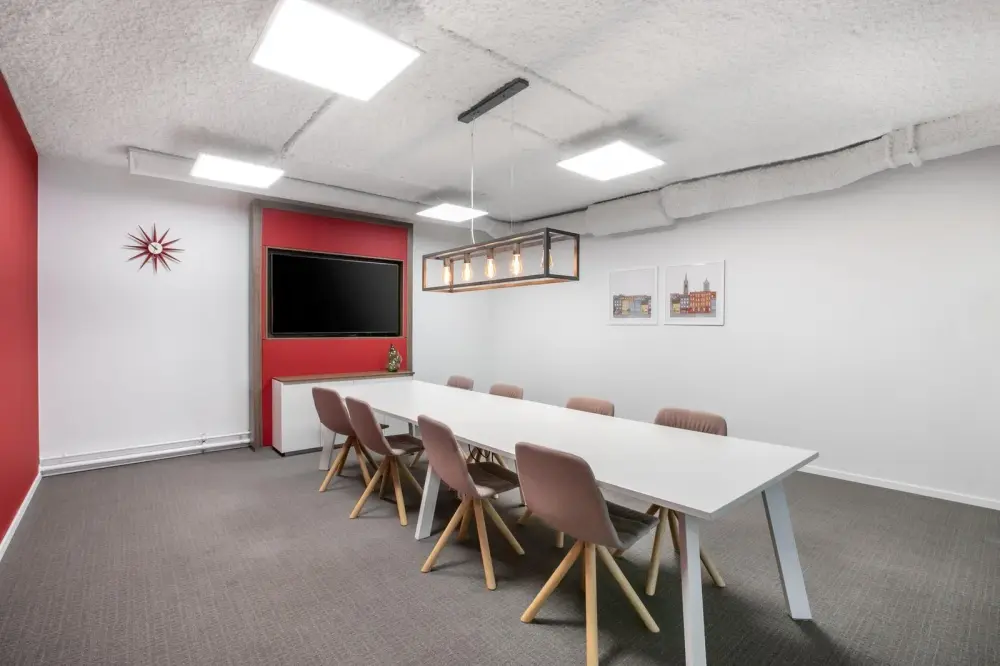 Regus IL, St Charles - The Plaza, Meeting room Fox River, St Charles, IL
