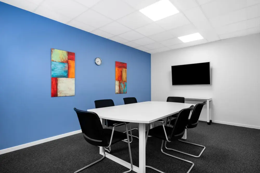 Regus KYOTO, Urbannet Kyoto Shijo-Karasuma, Meeting room Gion, Kyoto