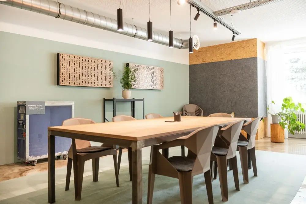 BASE Coworking, Meeting Room "Konfi", München