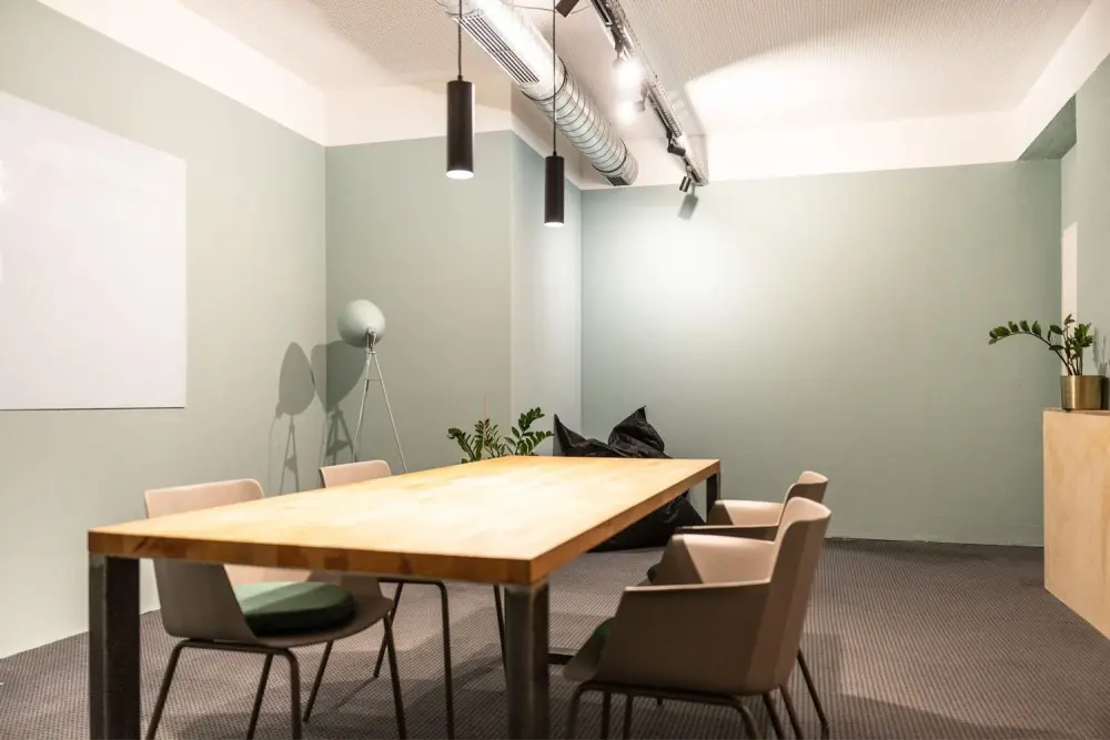 BASE Coworking, Meeting Room  "Lounge", München