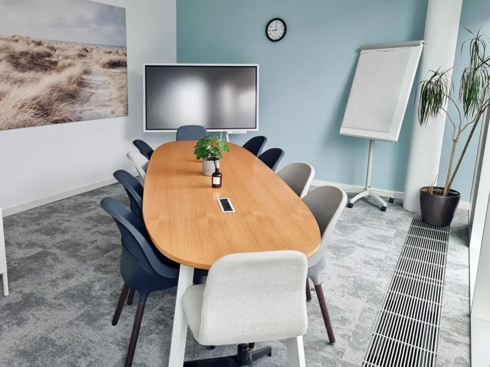 Regus QC, Saint Laurent - Ville St-Laurent, Meeting room Metropolitaine, Saint Laurent, QC