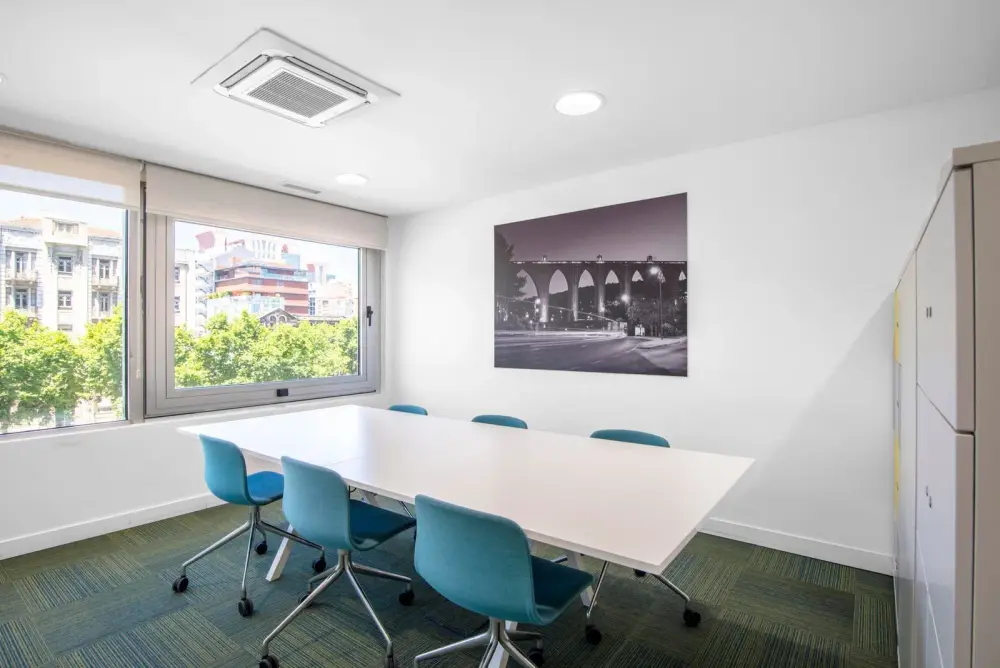 HQ Salvador, Tropical Center, Meeting room MR-201, Salvador