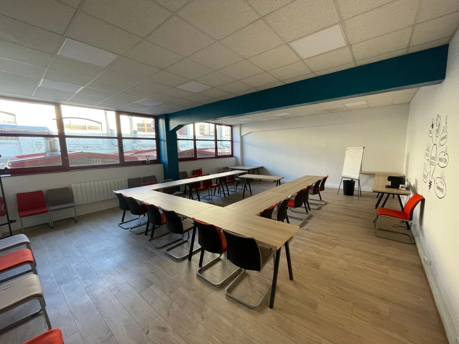 Mieux Entreprendre, Schulungsraum für 14 Personen, Saint-Ouen
