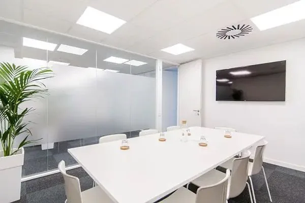 Mitre Workspace, Meeting room for 8 people, Barcelona