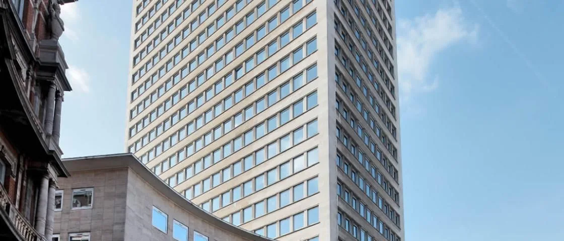 Mitwit Bruxelles Gare Centrale, Gevel van het gebouw, Brussel