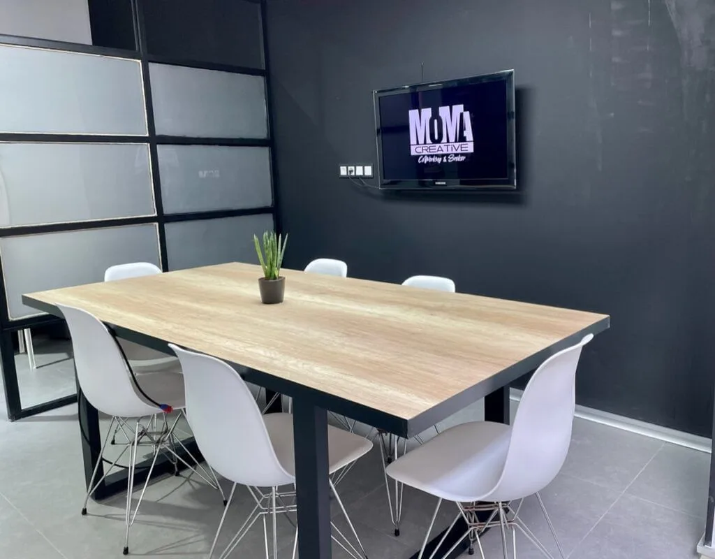 Moma Creative, Sala de reuniões para 6 pessoas, Valencia