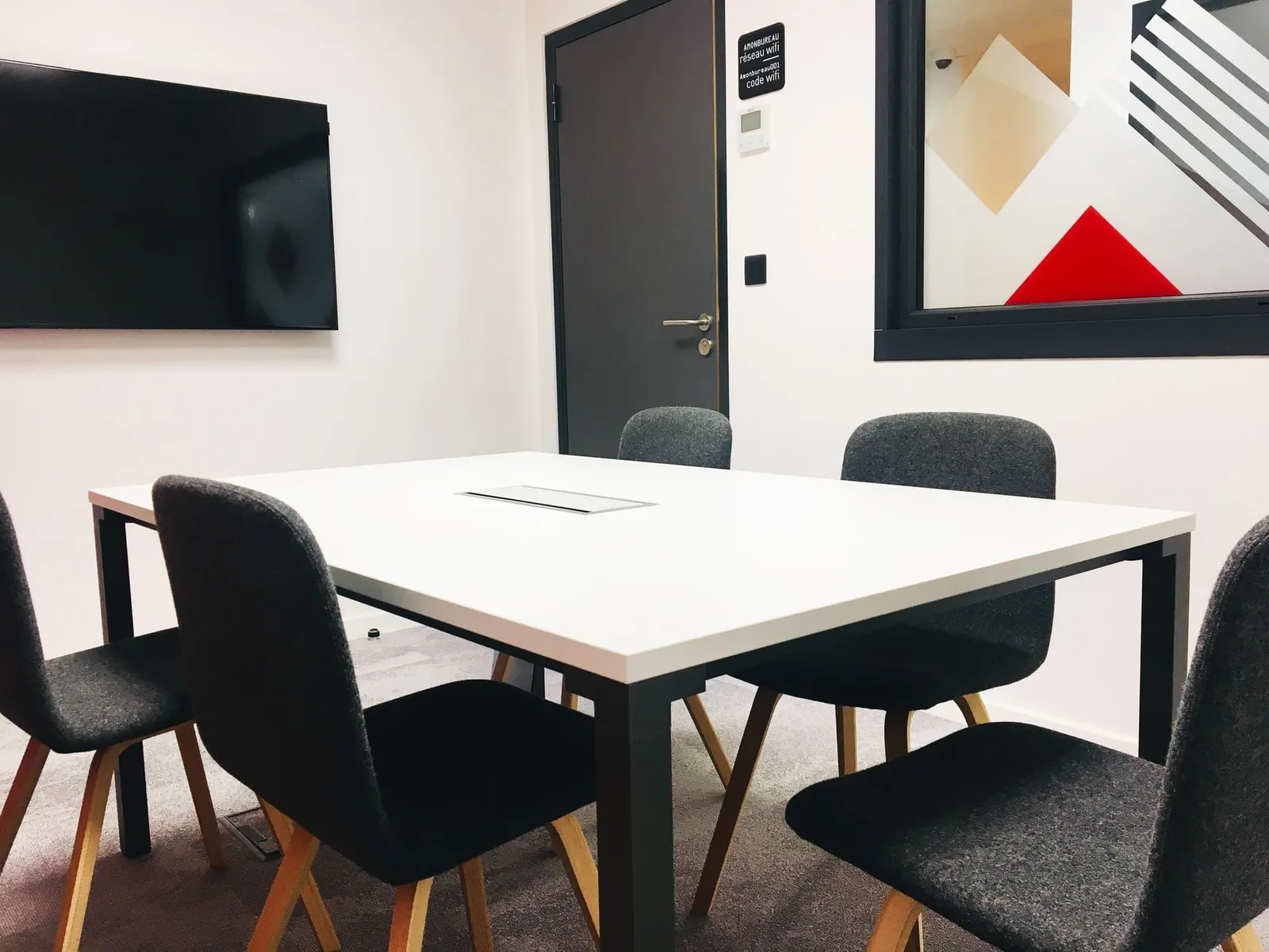 A Mon Bureau, Meeting room for 6 people, Belleville