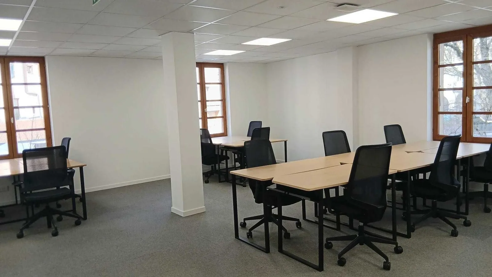 Morning Annecy Lac, Open-plan office, Annecy