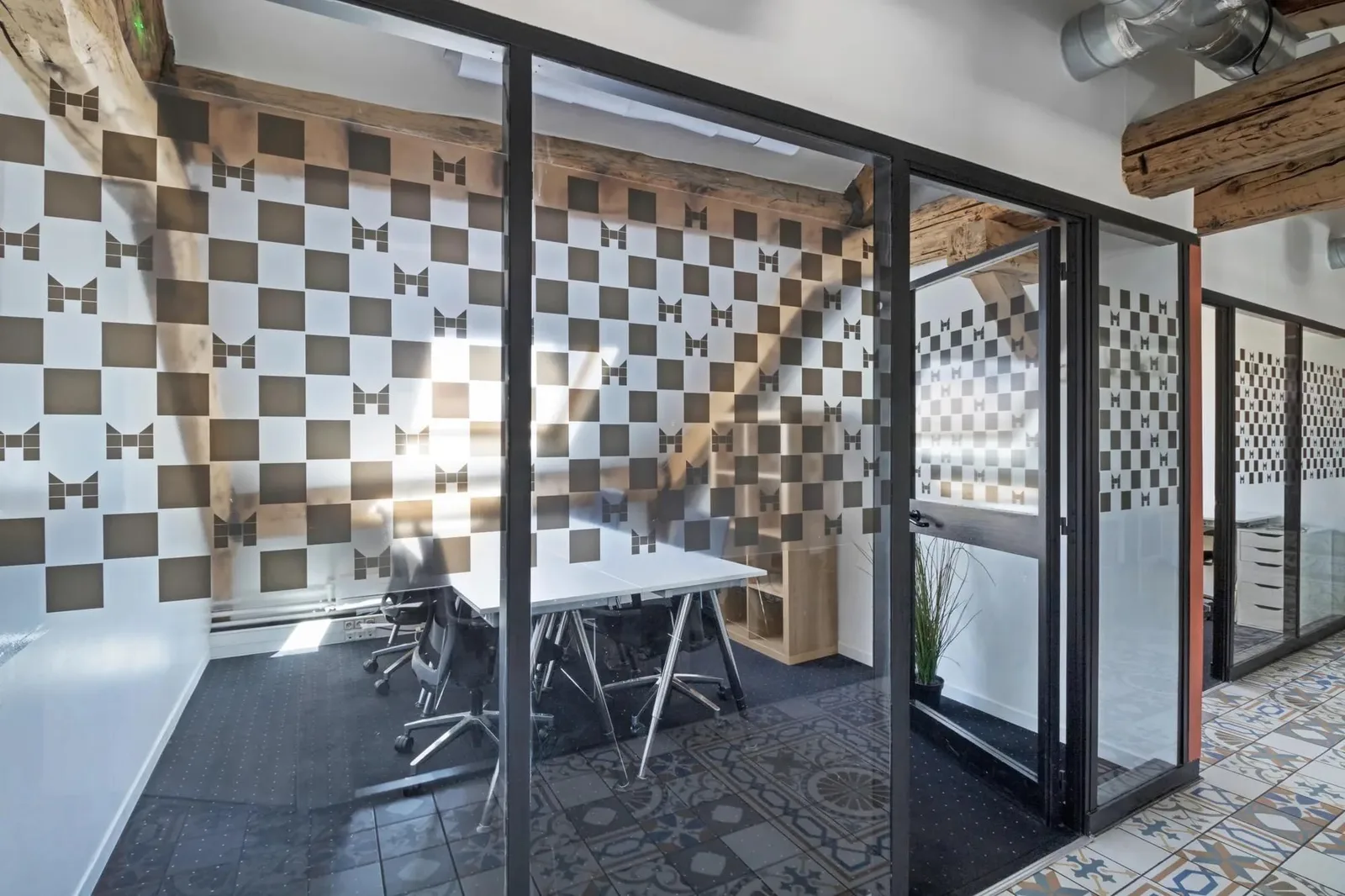 Mozaik Coworking Chaussée d'Antin , Meeting room for 4 people, Paris 9e