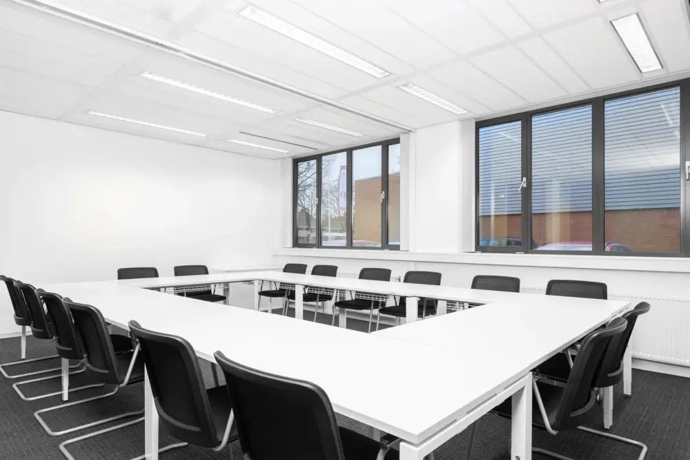 Regus Bnei Brak, BBC, חדר ישיבות MR-02, בני ברק