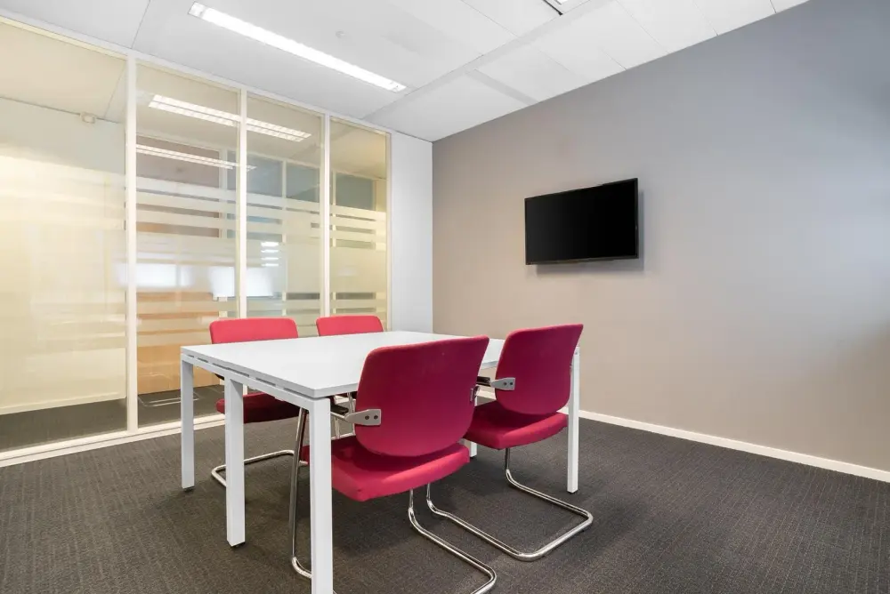 Regus SENDAI, Mark One、会議室 MR - 117、仙台