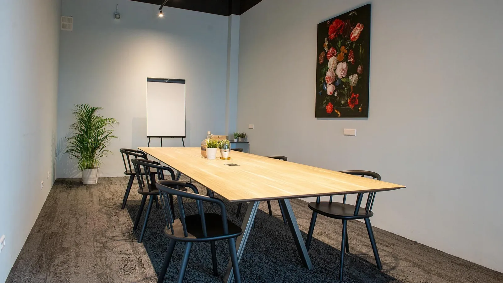 MyOffice Breda, Vergaderruimte voor 6 personen, Breda