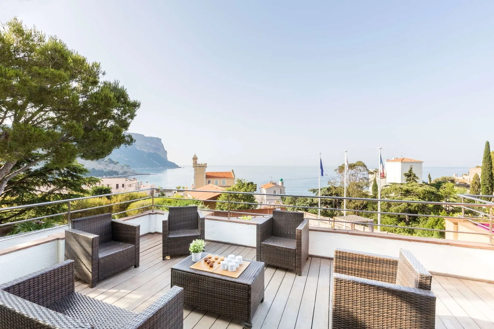 myWO Cassis La Rade, Terrace and outdoor space, Cassis