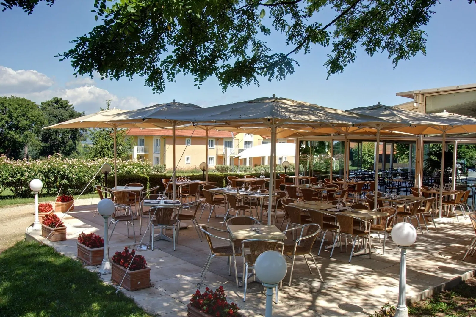 myWO Golf d'Albon, Terrace and outdoor space, Albon
