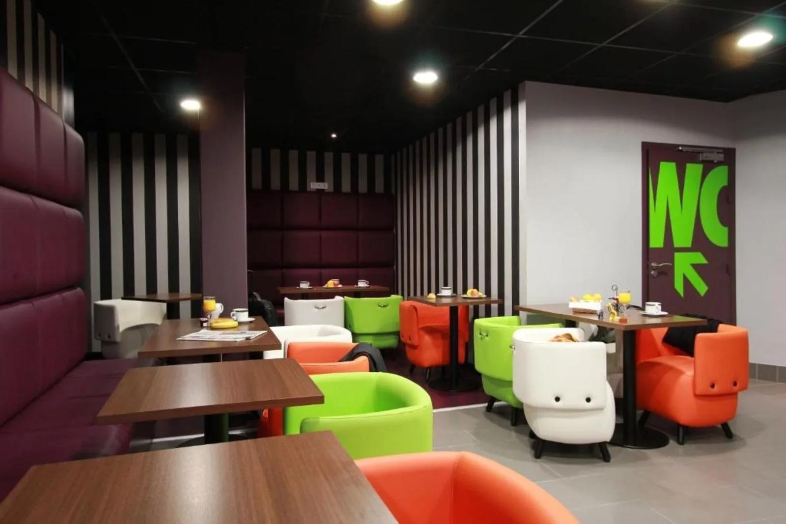 myWO Laval Centre, Cafeteria, Laval
