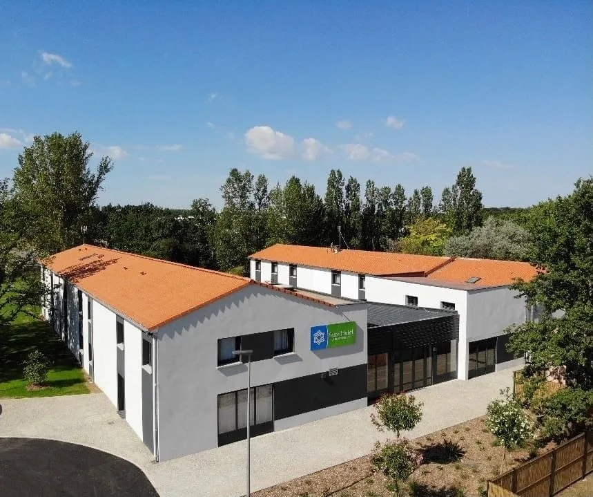 myWO Montauban Bressols, Building facade, Bressols