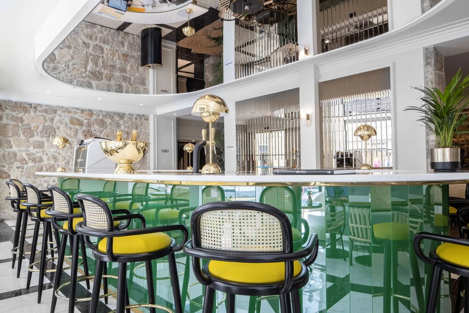myWO Nice Grimaldi, Kantine, Nice