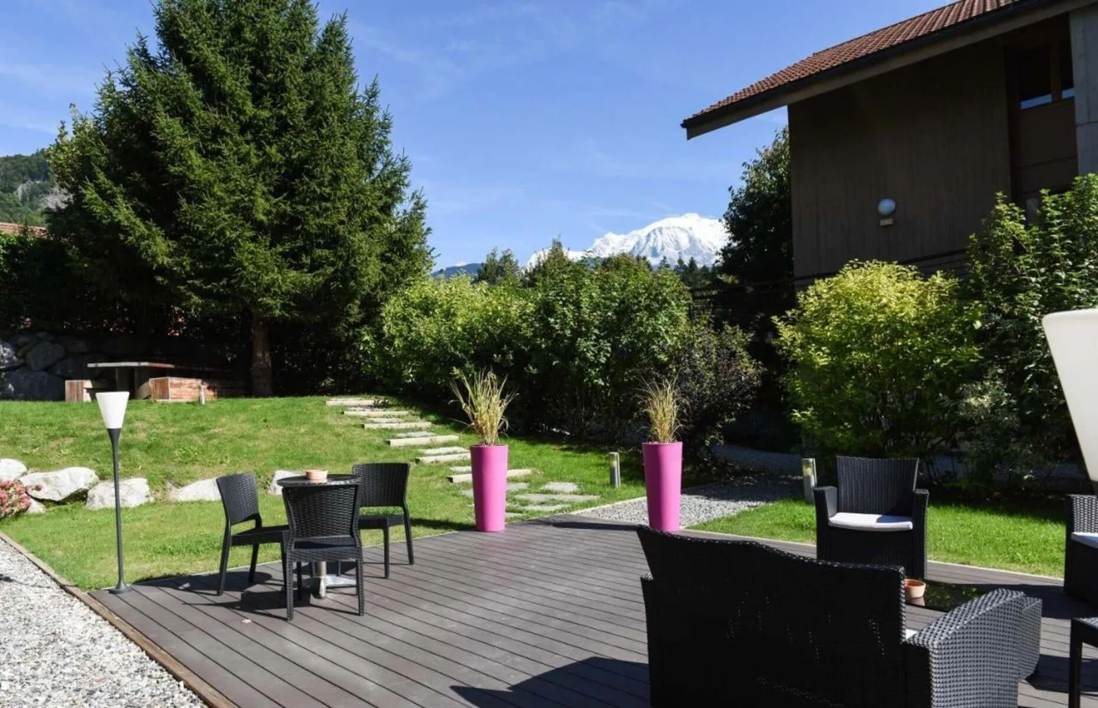 myWO Sallanches Mont Blanc, Terrace and outdoor space, Passy