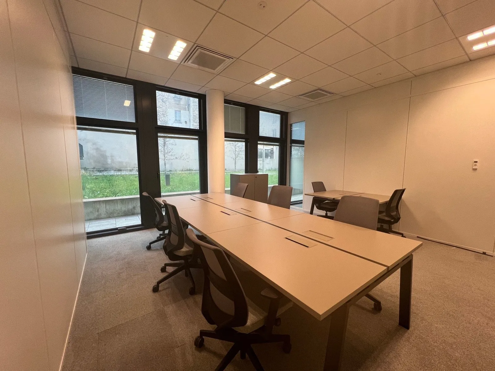 Naama Paris Sud, Privatbüro mit 8 Arbeitsplätzen, Villejuif