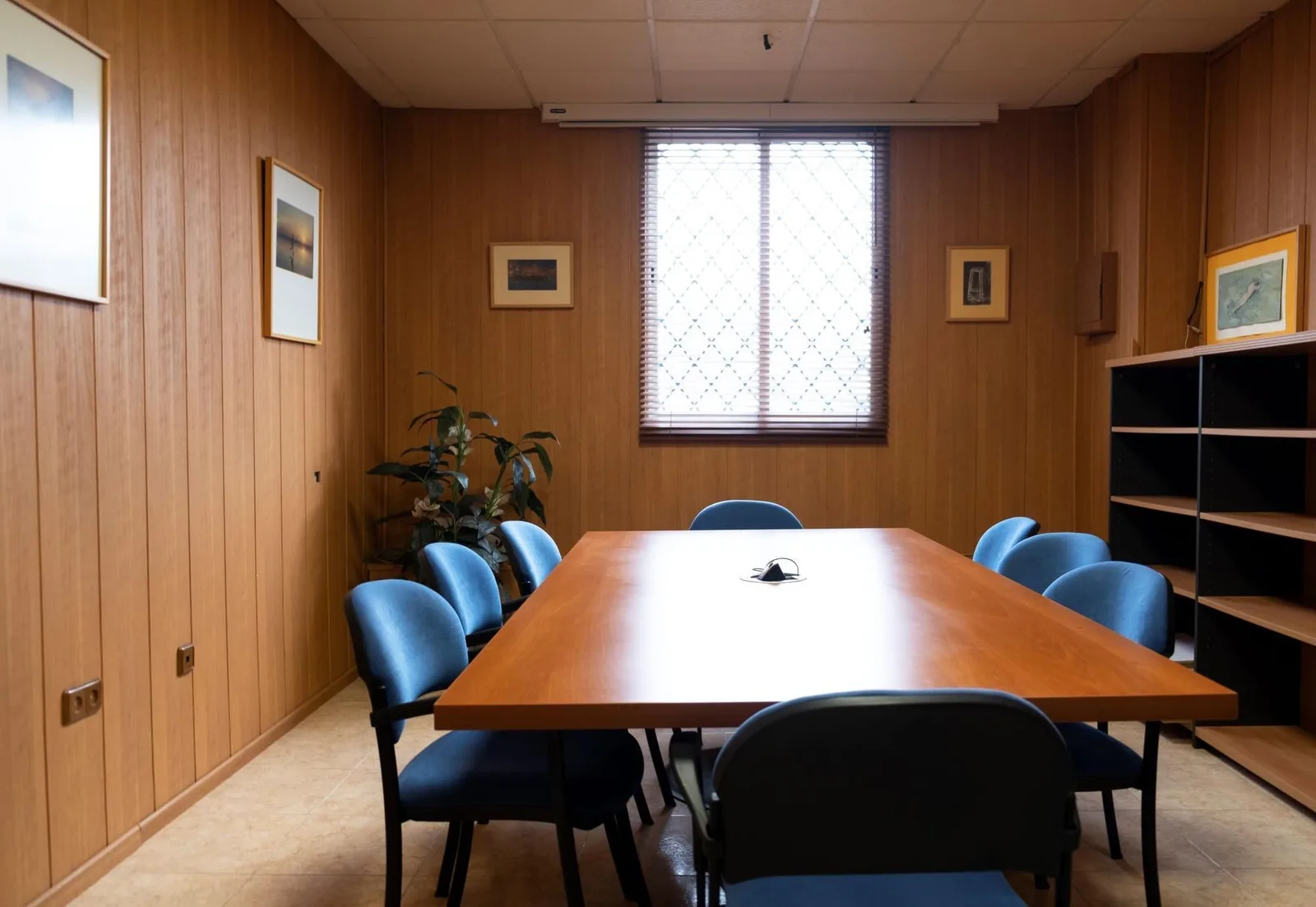 Nave Coworking, Sala de reuniones para 8 personas, El Puerto de Santa María
