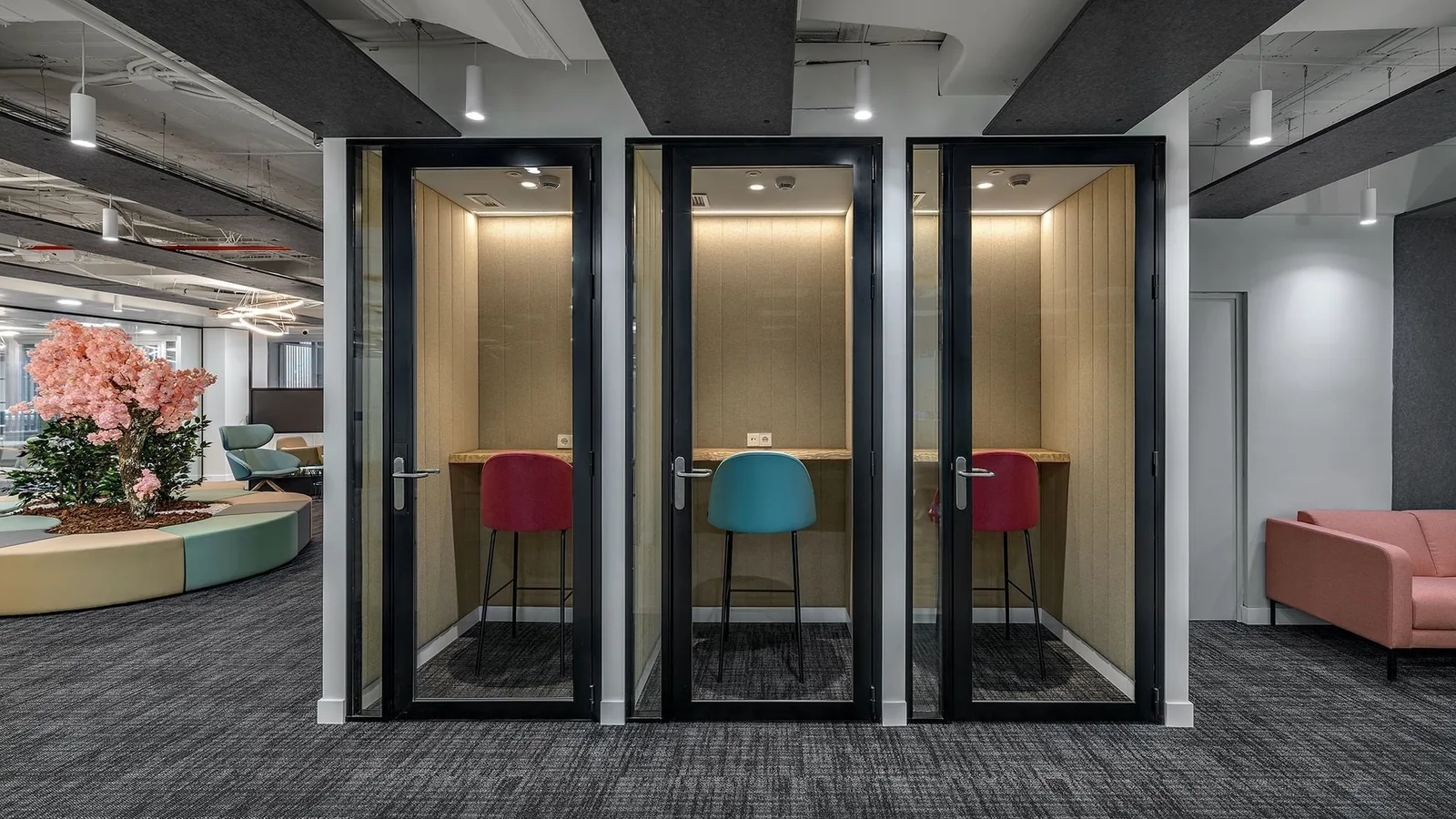 Networkia Business Center Castellana, Cabina telefónica, Madrid