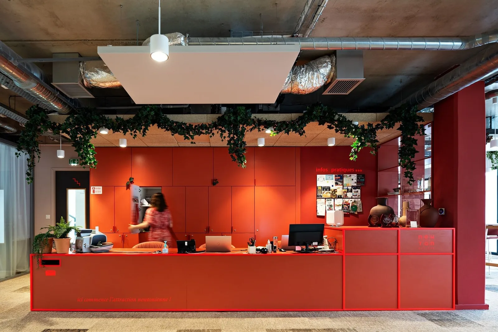 Newton Offices Golf des Milles, Réception, Aix-en-Provence