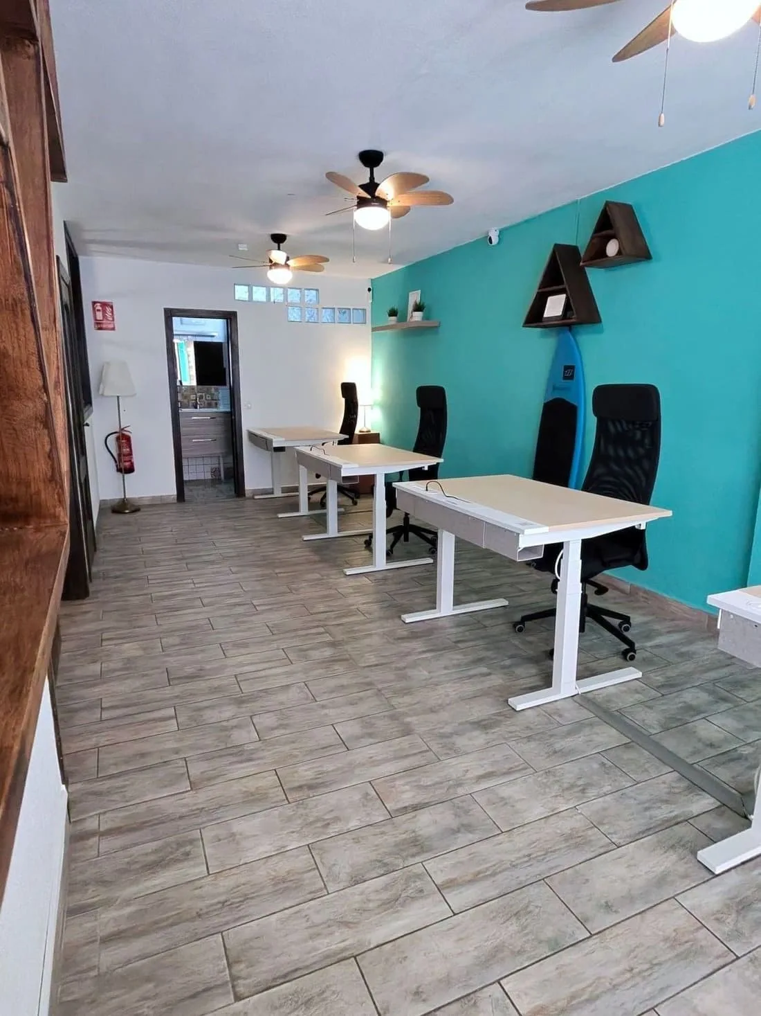 Nexus 38 Coworking, Despacho privado con 3 puestos, El Médano