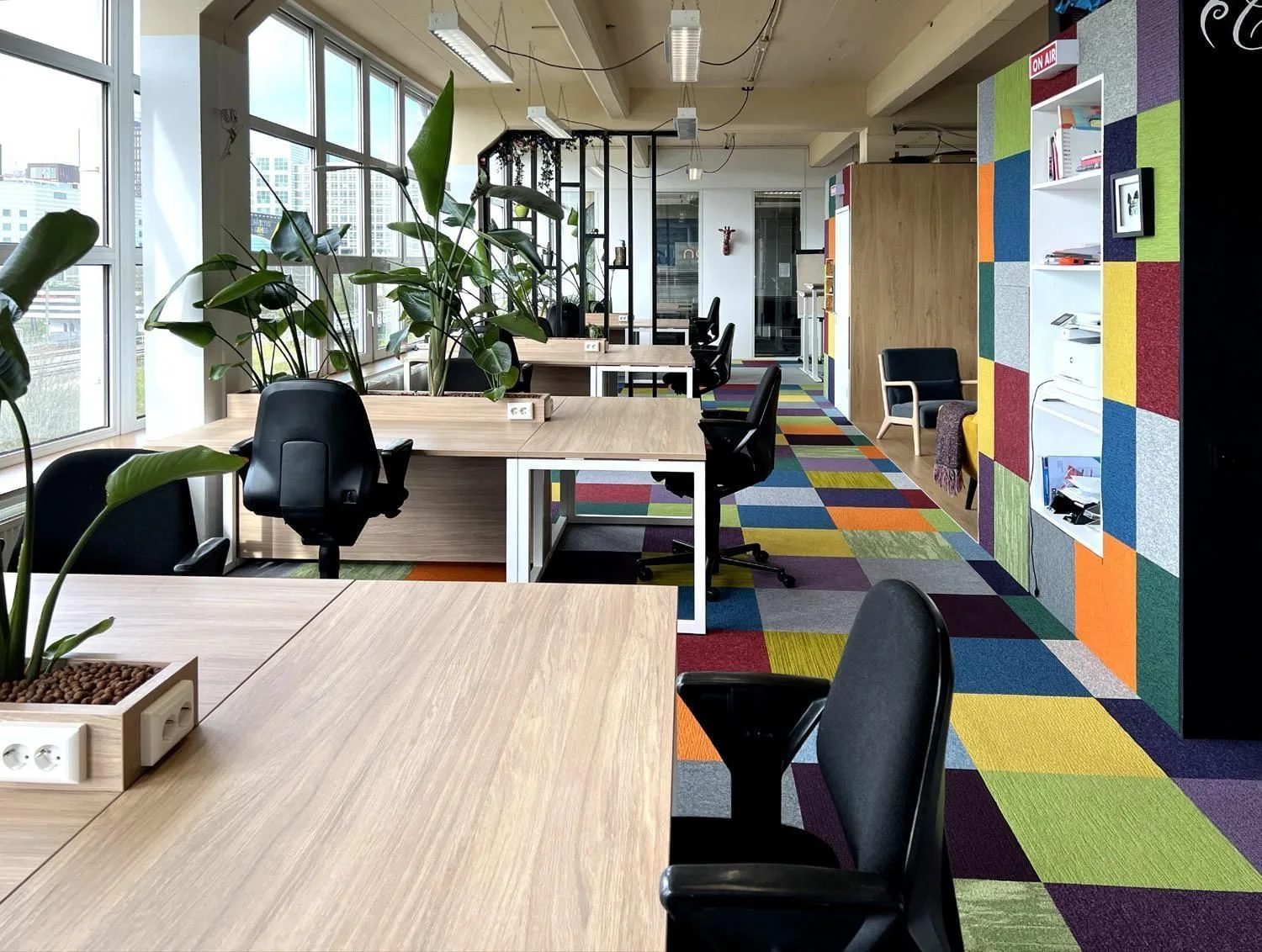 Nomadz, Open space, La Haye