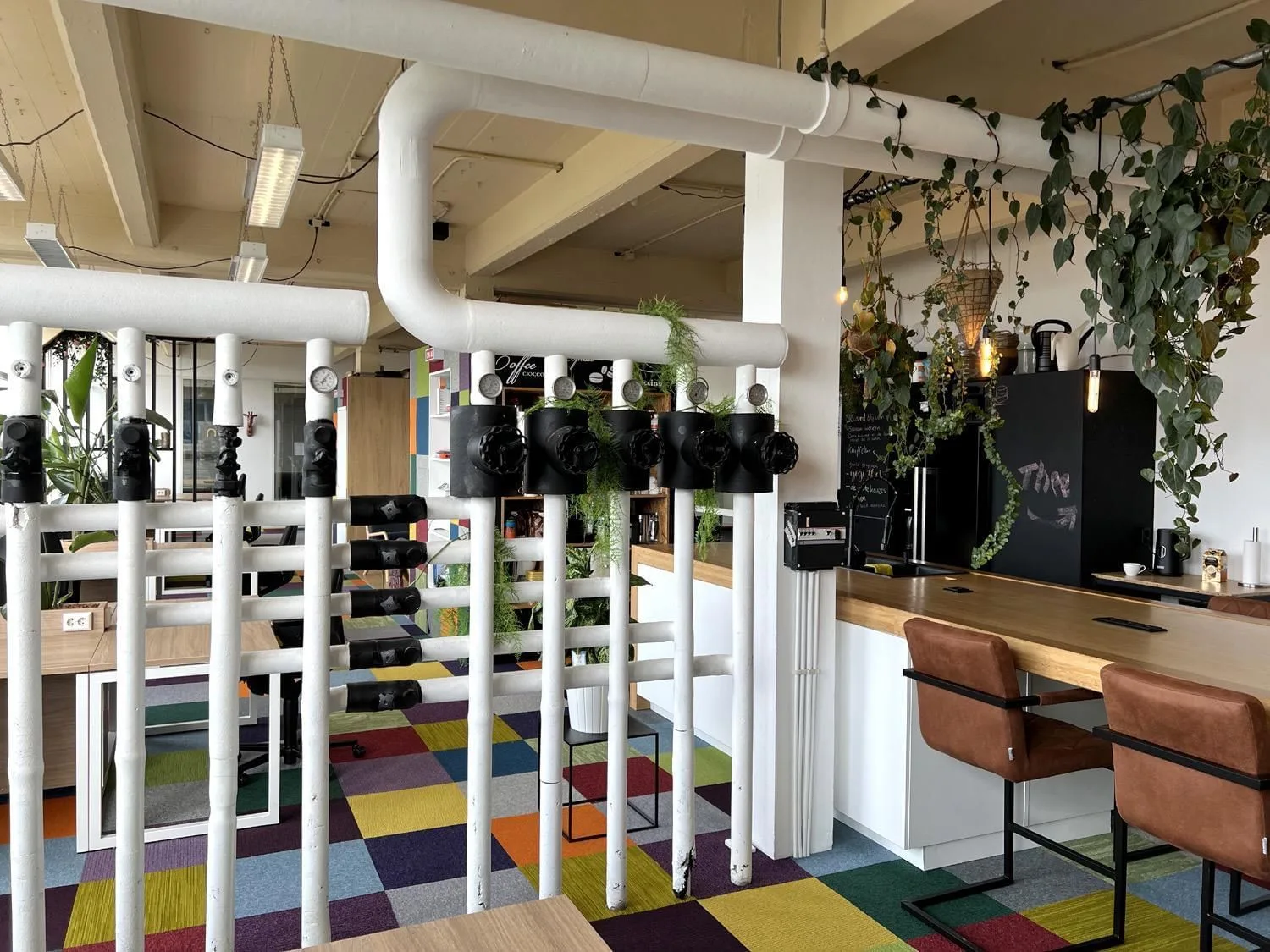 Nomadz, Cuisine, La Haye