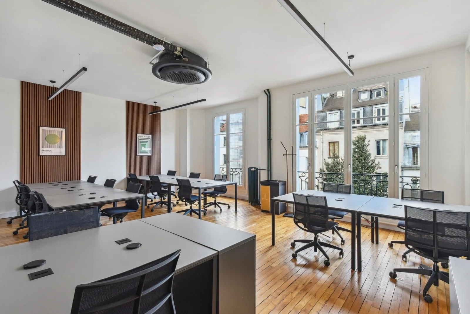 Les Nouveaux Bureaux 84 Beaubourg , Großraumbüro, Paris 3e