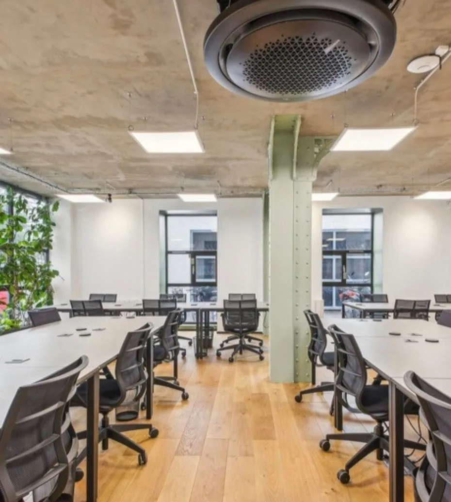 Les Nouveaux Bureaux Faubourg Saint-Denis, Großraumbüro, Paris 10e