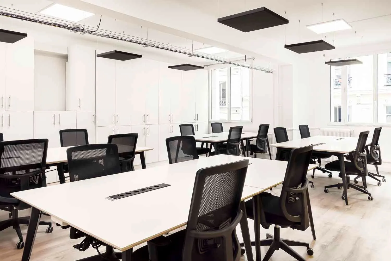 Les Nouveaux Bureaux Petites Écuries, Open space, Paris 10e