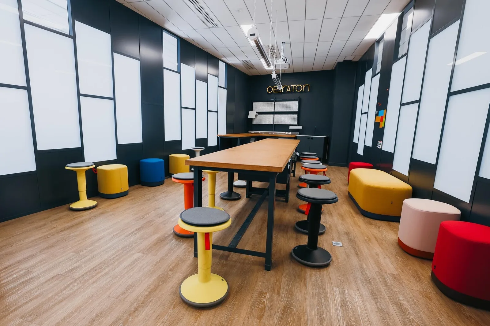 Obratori / L'Occitane Innovation Lab, Schulungsraum, Marseille 2e