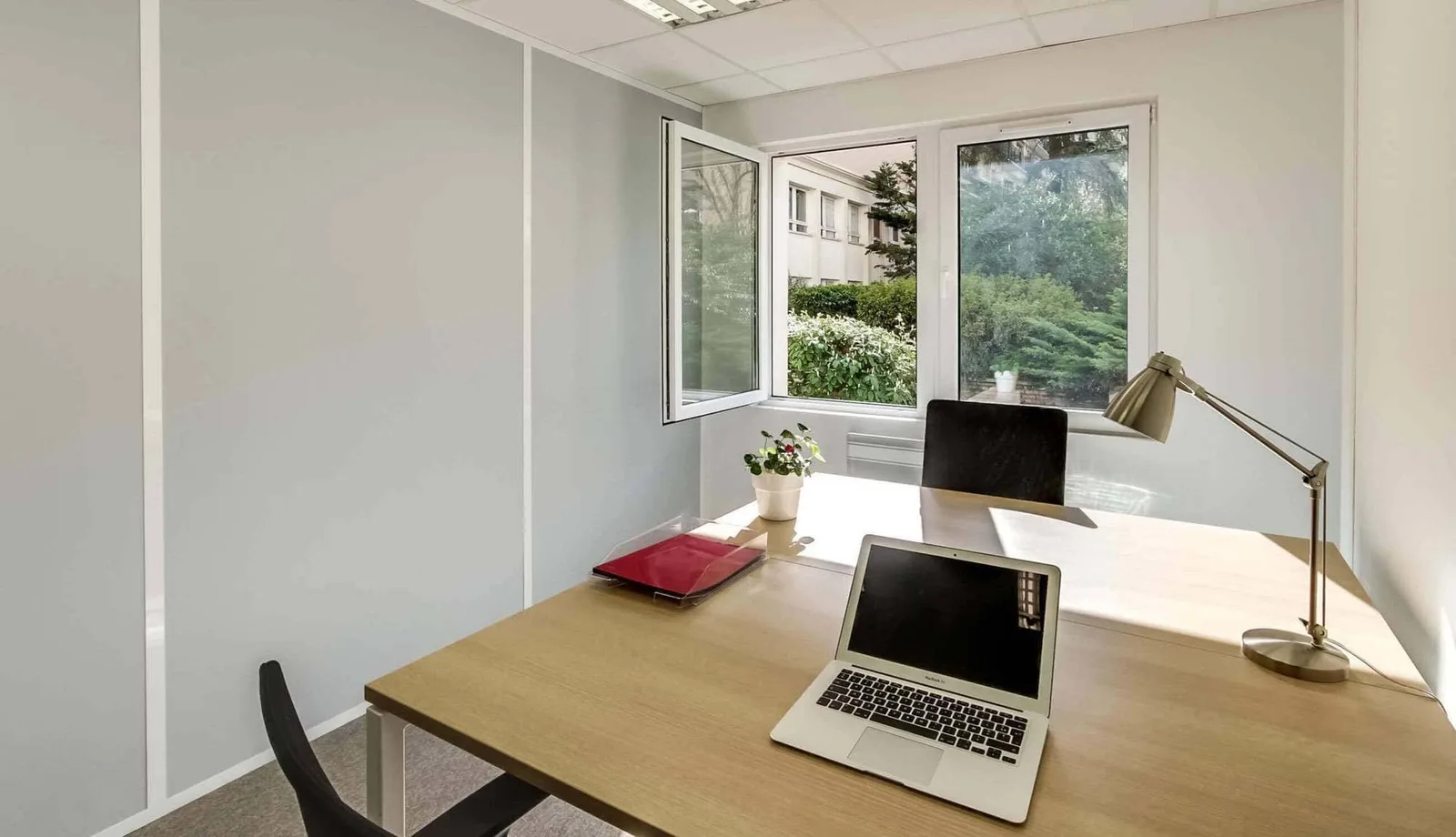 OCP Business Wagram, Bureau privatif 2 postes, Paris 17e