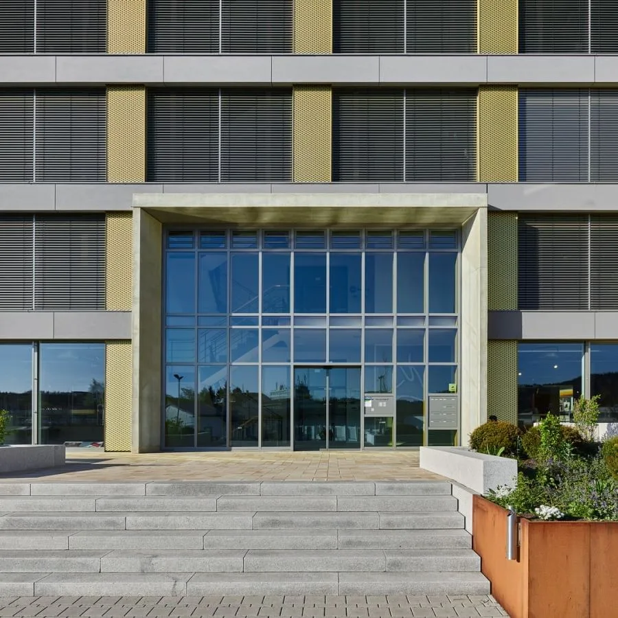 Office 98 GmbH & Co. KG, Gebäudefassade, Villingen-Schwenningen