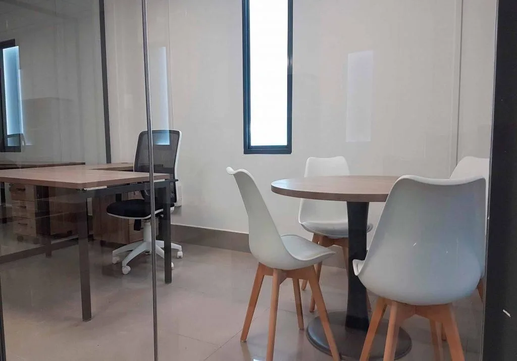 Office Almansa, Despacho privado con 1 puesto, Almansa