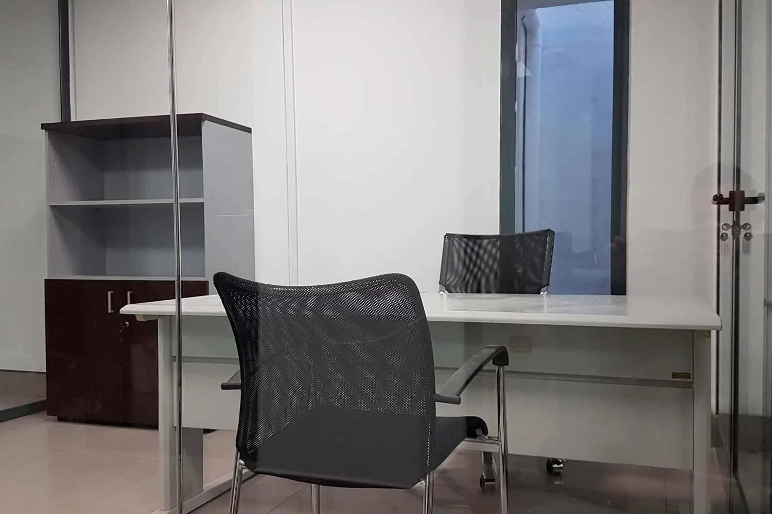 Office Almansa, Despacho privado con 1 puesto, Almansa