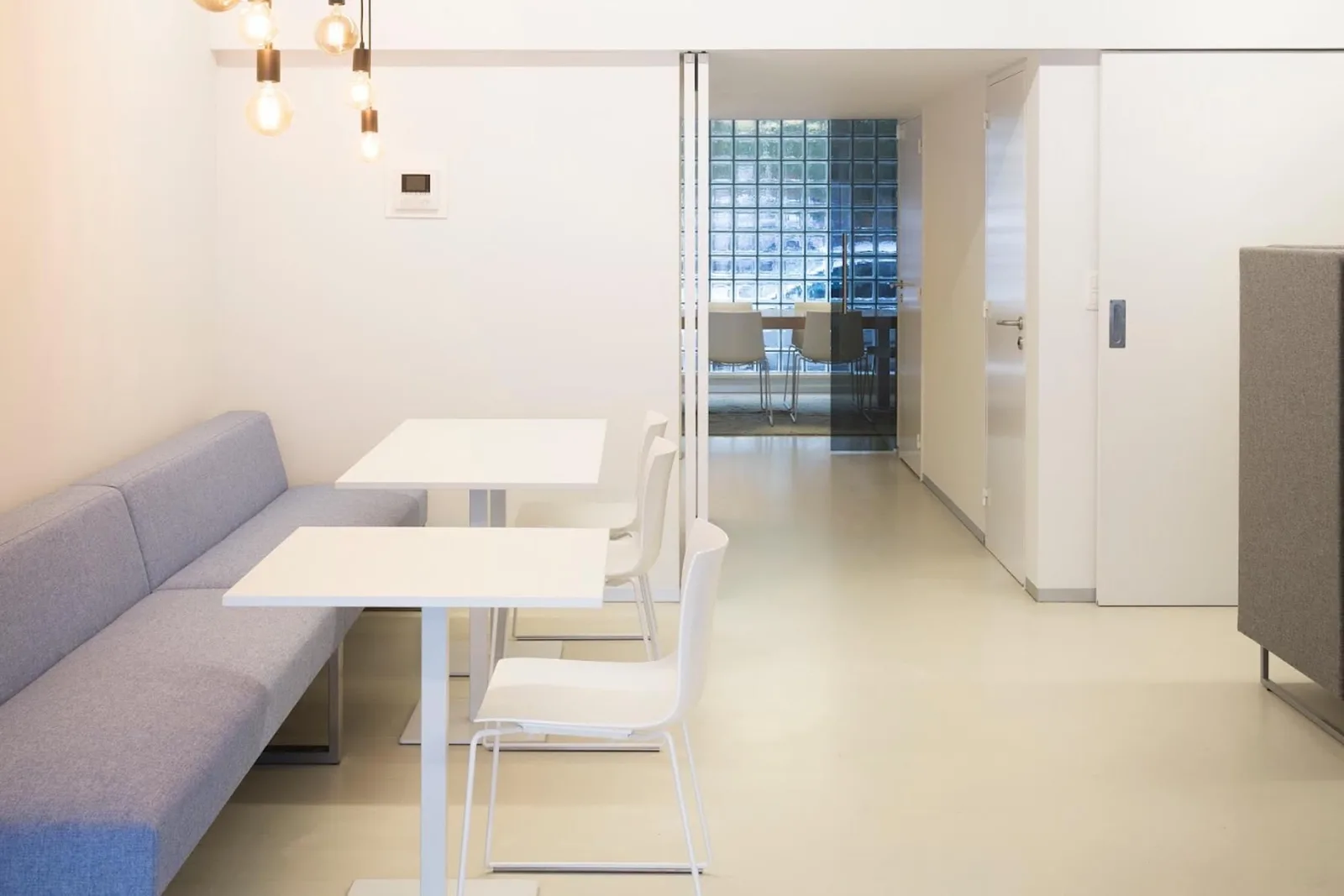 Office Box, Cafétéria, Gand