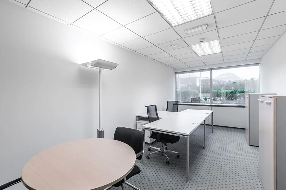 Office Center Galleria, Bureau privatif 2 postes, Manno