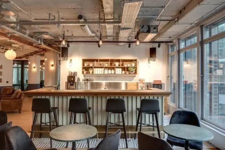 Mindspace Eurotheum, Office Day Pass 4 guests, Frankfurt am Main