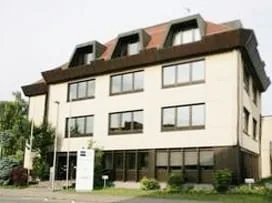 OFFICE + SERVICE, Gebäudefassade, Esslingen am Neckar