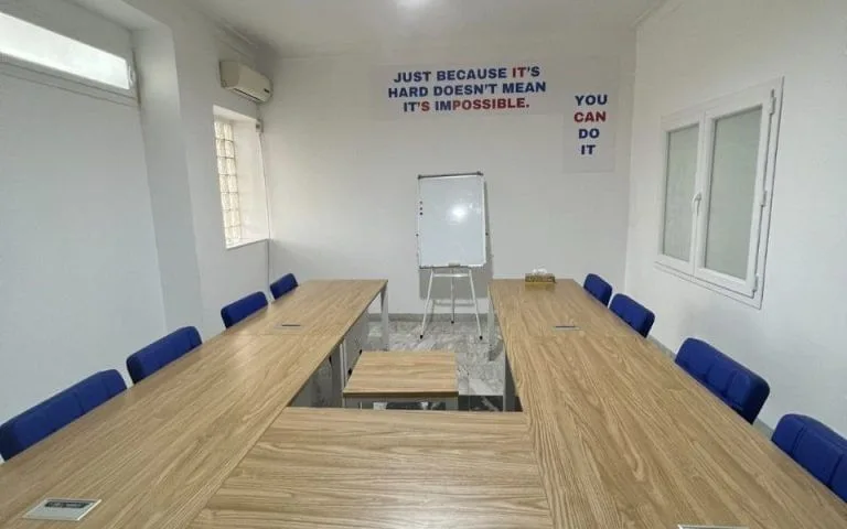 Office Switch, Training room for 10 people, Hydra