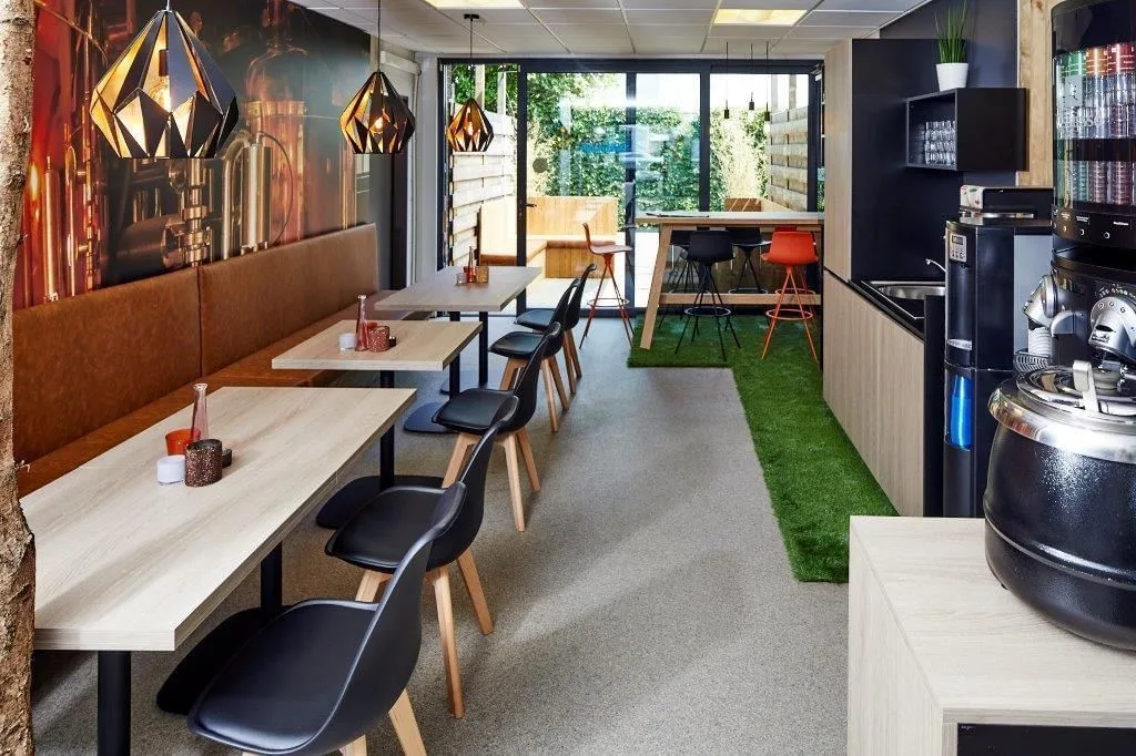 Officenter Aartselaar, Cafétéria, Aartselaar