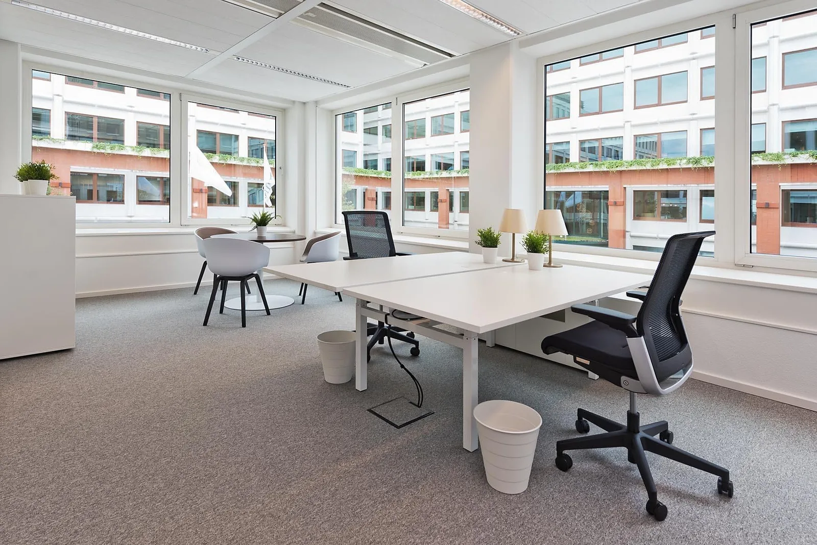 OfficeZ The Garden, Privékantoor met 2 werkplekken, Amstelveen