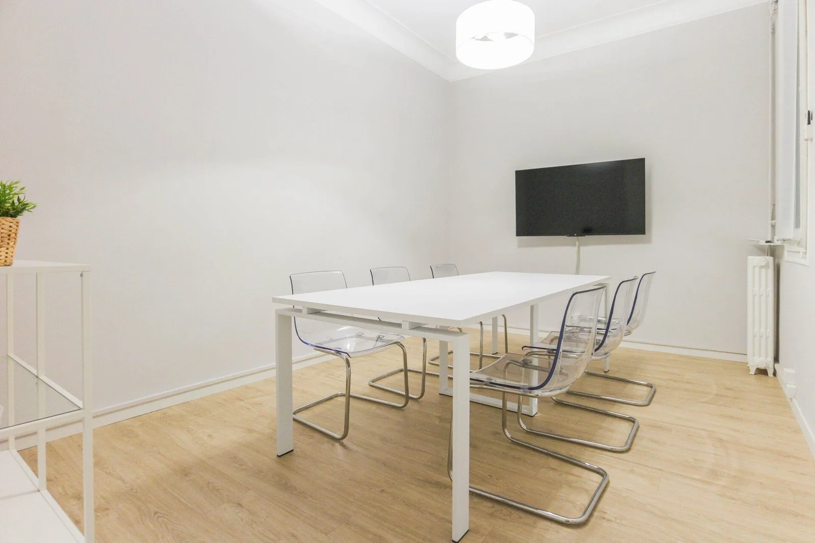 Oficina Balmes, Sala de reuniones para 6 personas, Barcelona