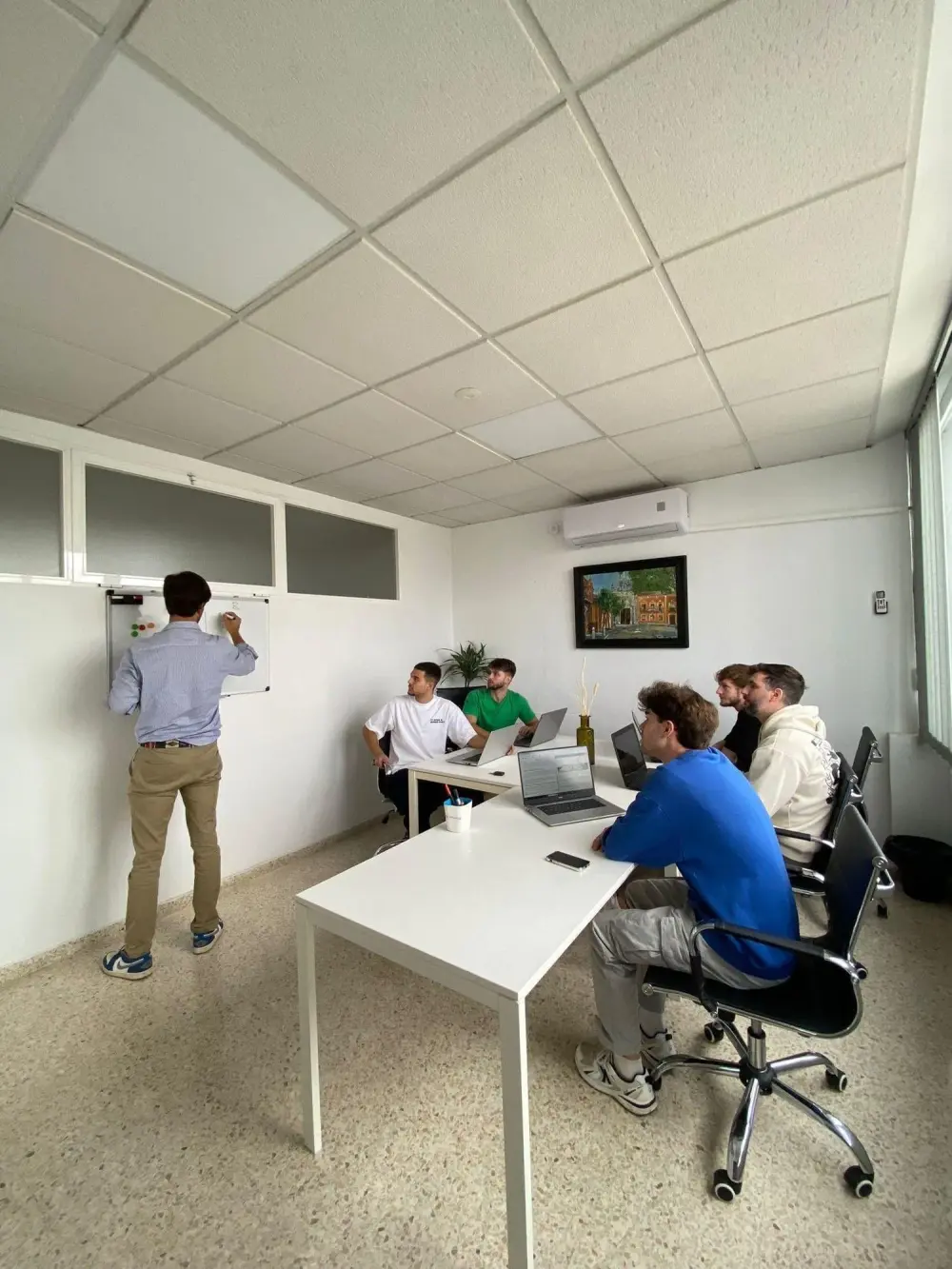 Coworking Sevilla, Oficina Privada - 13 m², Sevilla