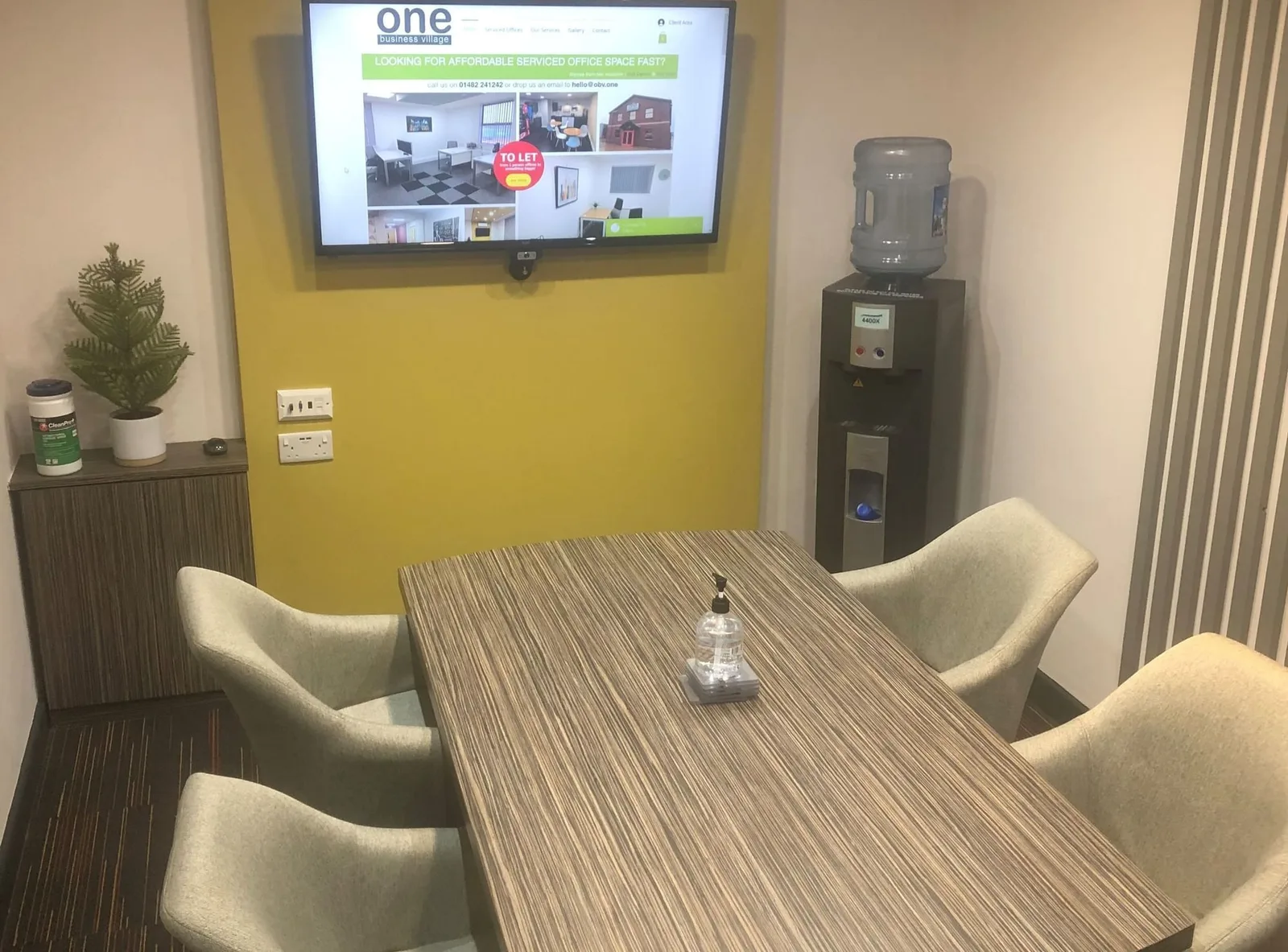 One Business Village Emily St, Meeting room for 4 people, Hull